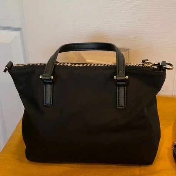 Kate Spade Watson Lane Lucie Crossbody handbag Black Purse Bag Logo - Like New - Picture 6 of 14